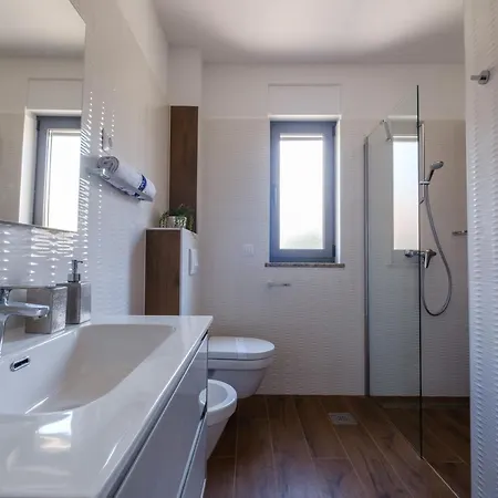 Luana With Private Jacuzzi Apartment Zadar