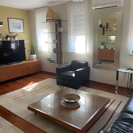 Luana With Private Jacuzzi Apartment Zadar