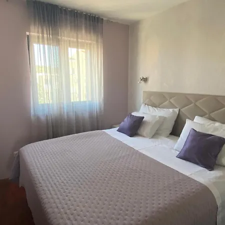 Apartment Luana With Private Jacuzzi