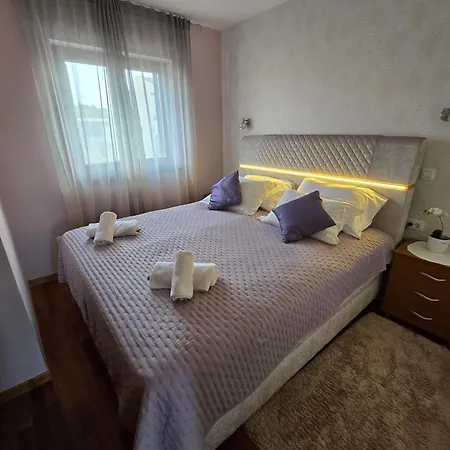 Luana With Private Jacuzzi Apartamento Zadar