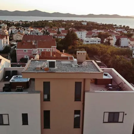 Luana With Private Jacuzzi Zadar