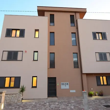 Luana With Private Jacuzzi * Zadar