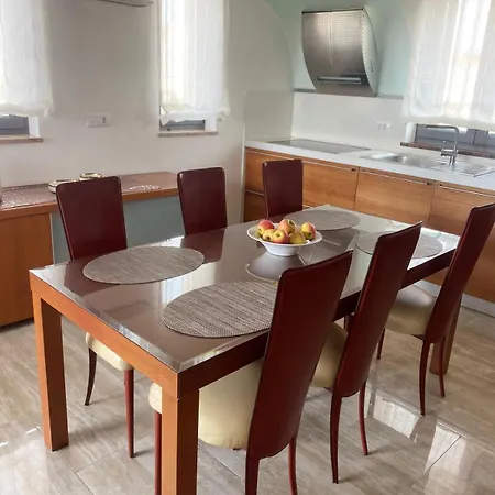 Luana With Private Jacuzzi * Задар