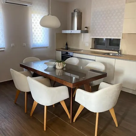 아파트 Luana With Private Jacuzzi