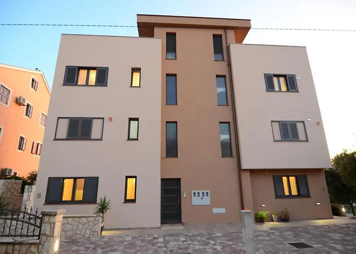 Luana With Private Jacuzzi * Zadar