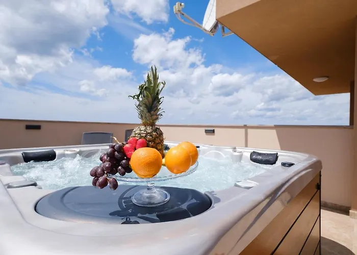 Apartmán Luana With Private Jacuzzi