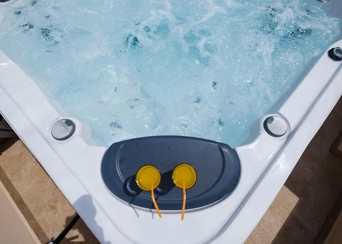 Luana With Private Jacuzzi Apartmán Zadar