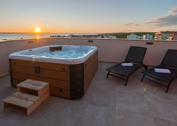 Apartmán Luana With Private Jacuzzi *